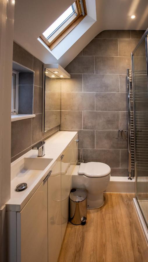 Bright And Luxurious Flat In The Heart Of Reading Apartment Exterior photo